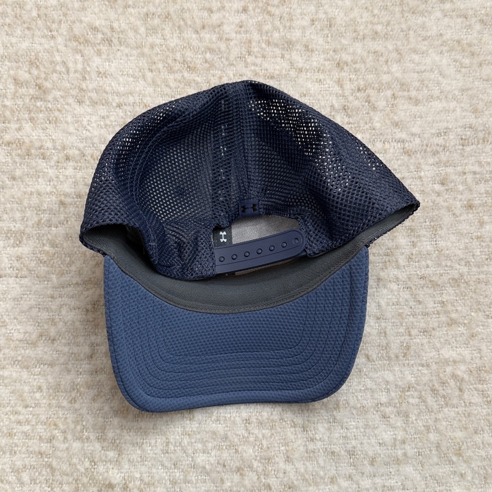 Under Armour Trucker Hat - Picture 3 of 3